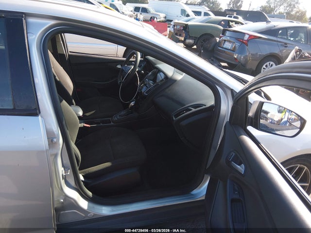 1FADP3M25HL232085 Ford FOCUS SEL