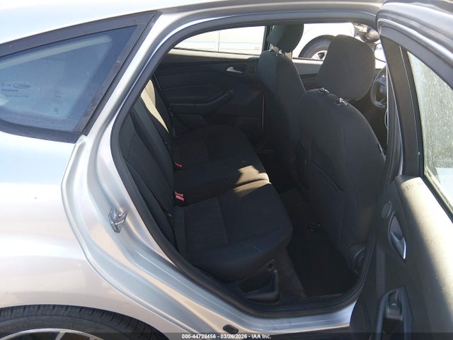 1FADP3M25HL232085 Ford FOCUS SEL