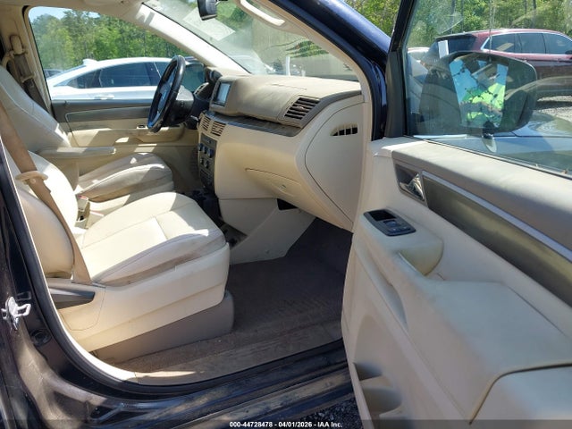 2010 Volkswagen Routan Se მანქანა იყიდება აუქციონზე, vin: 2V4RW3D11AR190429, აუქციონის ნომერი: 44728478