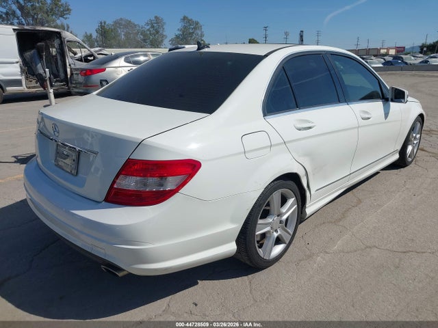 Продаж на аукціоні авто 2010 Mercedes-benz C 300 Luxury/sport, vin: WDDGF5EB8AR087976, номер лоту: 44728509