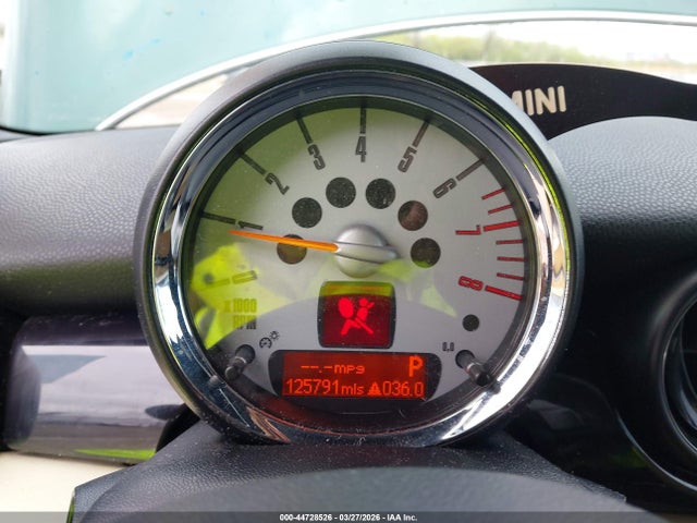 2009 MINI COOPER WMWMF335X9TW70219 Photo 6