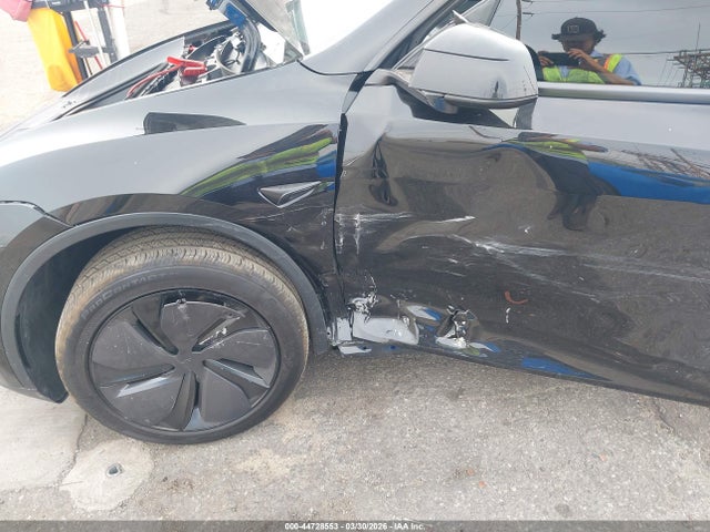 Продажа на аукционе авто 2026 Tesla Model Y, vin: 7SAYGDED6TF404804, номер лота: 44728553