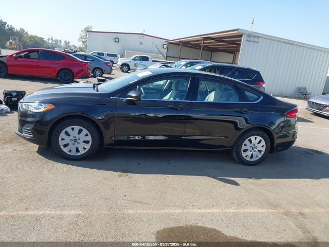 Ford FUSION S 2019 3FA6P0G76KR175550 Image 14