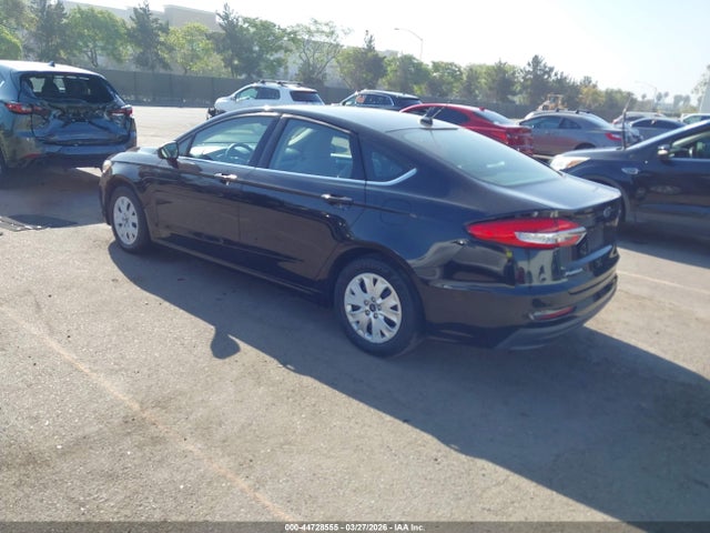 Ford FUSION S 2019 3FA6P0G76KR175550 Image 3