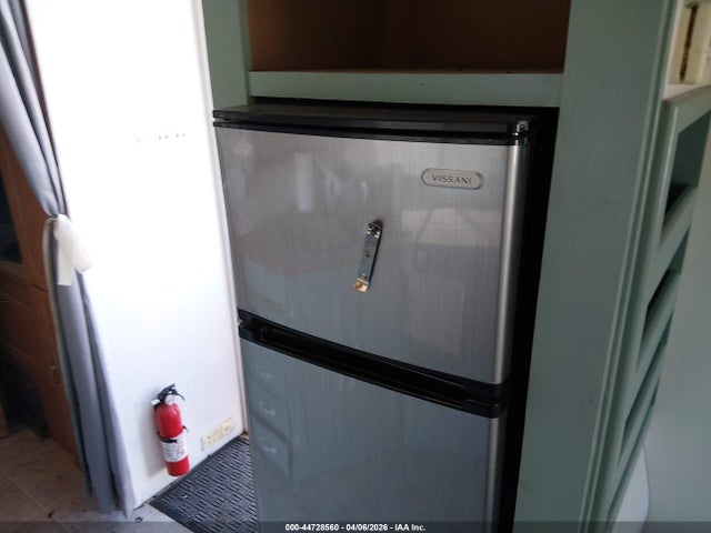 Продажа на аукционе авто 2007 Weekend Warrior Super Lite 2300fs Toy Hauler Travel Trailer, vin: 5HRFF23207C017974, номер лота: 44728560