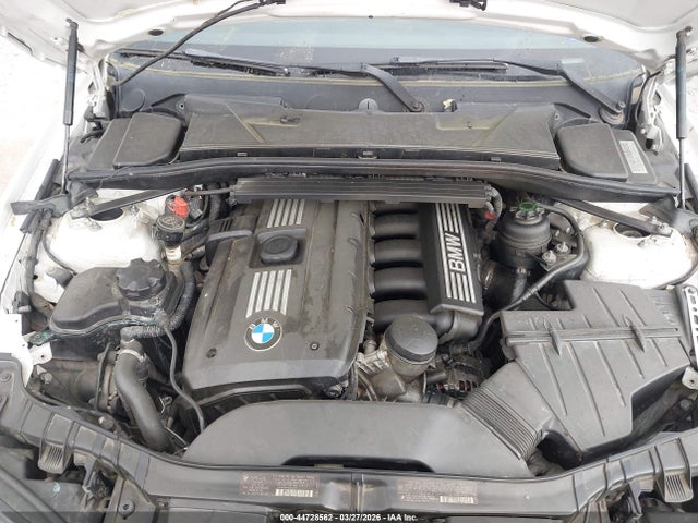 44728562 :رقم المزاد ، WBAUN1C57BVH83775 vin ، 2011 Bmw 128i مزاد بيع