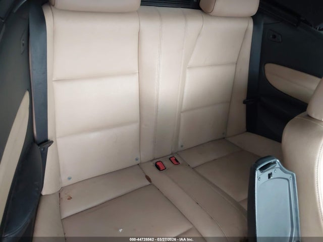 44728562 :رقم المزاد ، WBAUN1C57BVH83775 vin ، 2011 Bmw 128i مزاد بيع