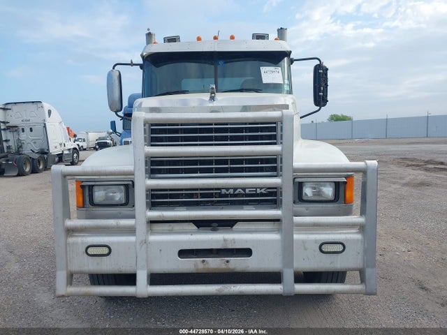 44728570 :رقم المزاد ، 1M2AN07C3DM012269 vin ، 2013 Mack 600 Chu600 مزاد بيع