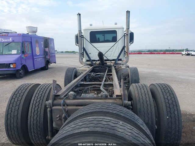 44728570 :رقم المزاد ، 1M2AN07C3DM012269 vin ، 2013 Mack 600 Chu600 مزاد بيع