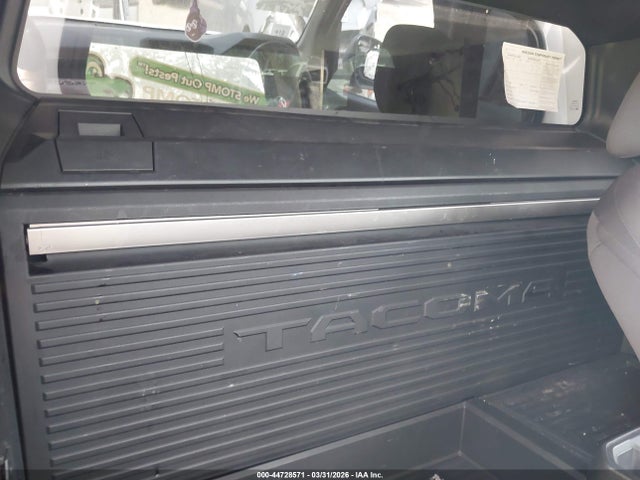 3TYJDAHN1RT013059 Toyota Tacoma Sr