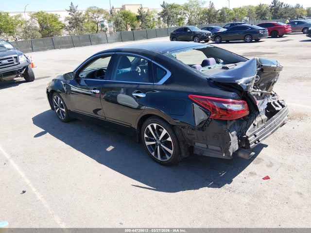 1N4AL3AP5HN324218 Nissan Altima 2.5 Sr