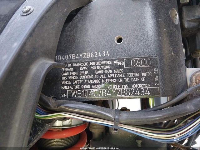 44728620 :رقم المزاد ، WB10407B4YZB82434 vin ، 2000 Bmw R1100 R مزاد بيع