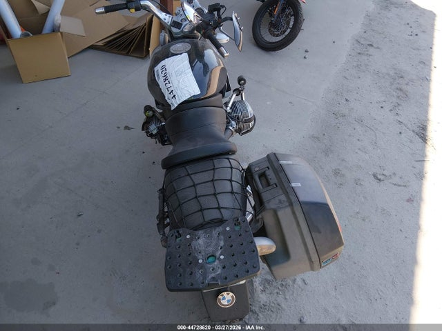 44728620 :رقم المزاد ، WB10407B4YZB82434 vin ، 2000 Bmw R1100 R مزاد بيع