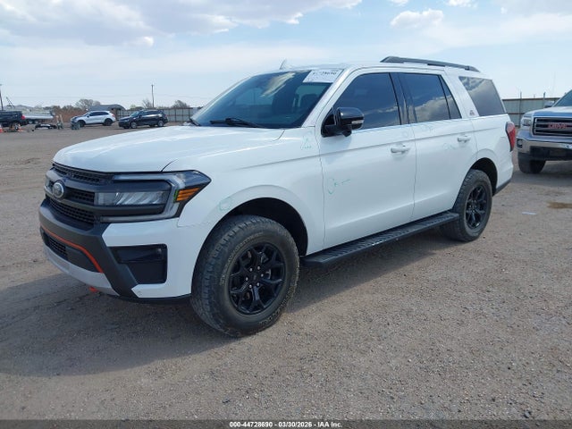 1FMJU1RT0NEA35414 Ford Expedition Timberline