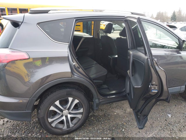 Toyota RAV4 LE 2017 JTMBFREV2HJ131226 Image 8