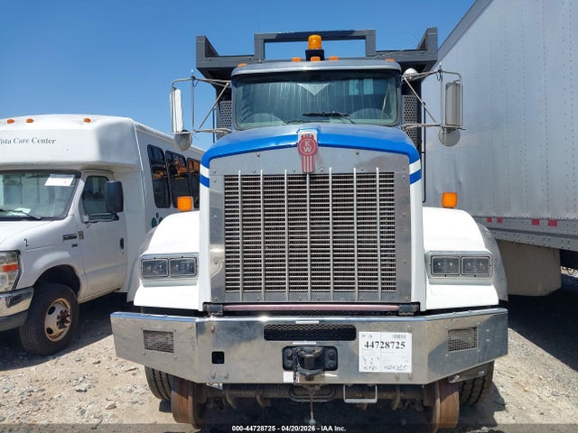 Продажа на аукционе авто 2016 Kenworth Construction T800, vin: 1NKDL40X7GJ476746, номер лота: 44728725