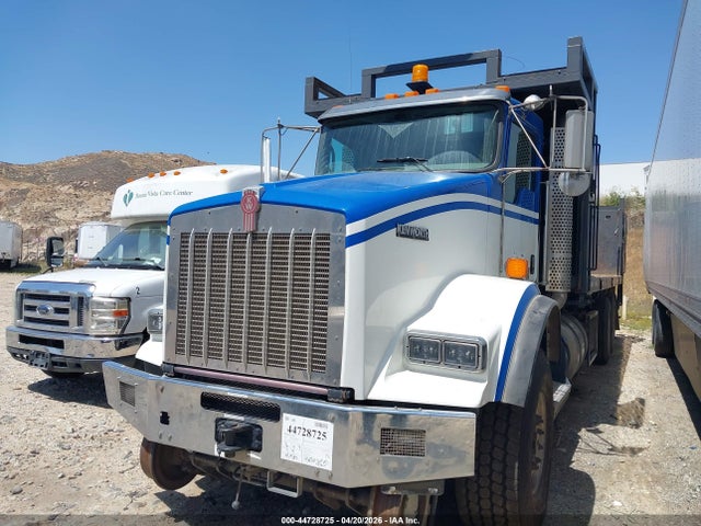 Продажа на аукционе авто 2016 Kenworth Construction T800, vin: 1NKDL40X7GJ476746, номер лота: 44728725