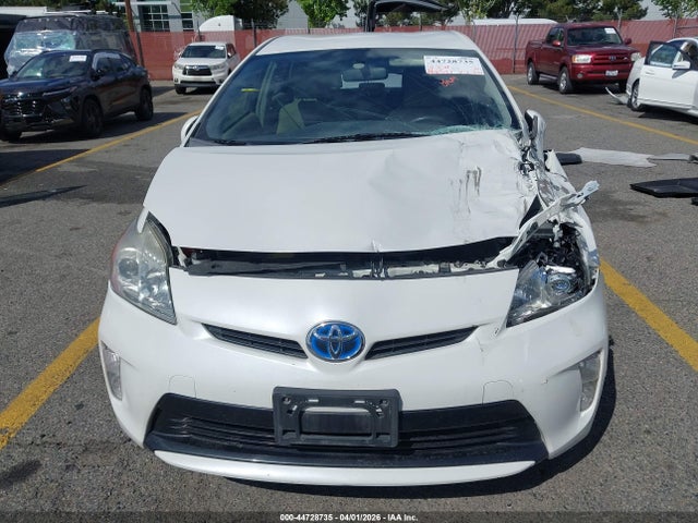 Toyota Prius Two 2014 JTDKN3DU2E0381219 Image 6