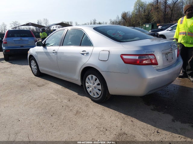 44728809 :رقم المزاد ، 4T1BE46K17U573238 vin ، 2007 Toyota Camry Le/se مزاد بيع