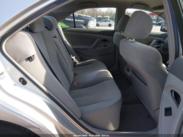 44728809 :رقم المزاد ، 4T1BE46K17U573238 vin ، 2007 Toyota Camry Le/se مزاد بيع