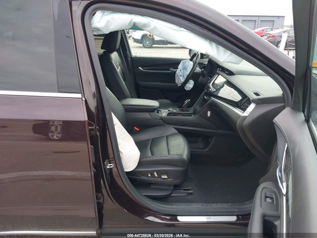 44728826 :رقم المزاد ، 1GYKPCRS8LZ114669 vin ، 2020 Cadillac Xt6 Fwd Premium Luxury مزاد بيع