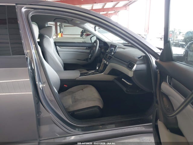 1HGCV1F13LA125045 Honda ACCORD LX