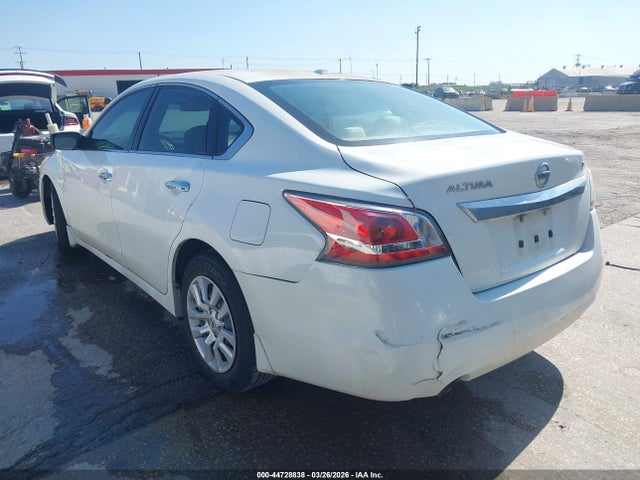 Nissan Altima 2.5 S 2015 1N4AL3AP2FN385426 Image 3