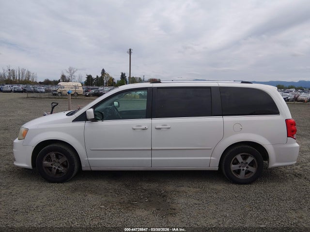 44728847 :رقم المزاد ، 2D4RN5DG5BR660768 vin ، 2011 Dodge Grand Caravan Crew مزاد بيع