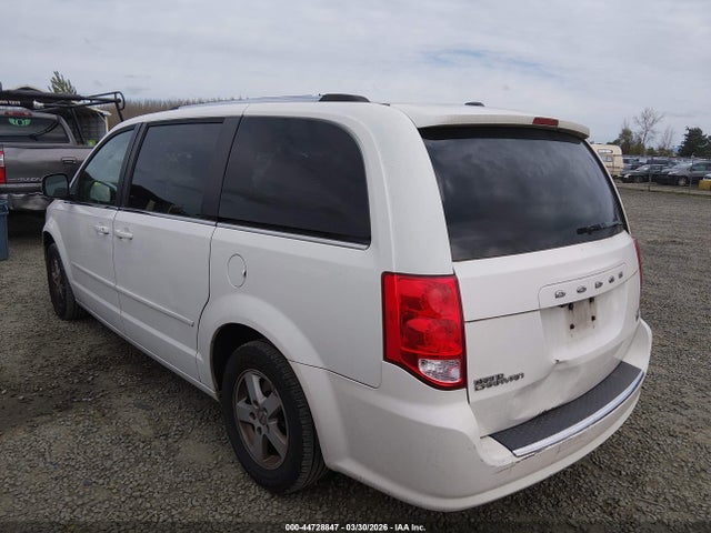 44728847 :رقم المزاد ، 2D4RN5DG5BR660768 vin ، 2011 Dodge Grand Caravan Crew مزاد بيع