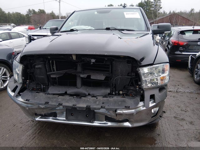44728857 :رقم المزاد ، 3C6RR7LT8JG219689 vin ، 2018 Ram 1500 Big Horn  4x4 5'7 Box مزاد بيع