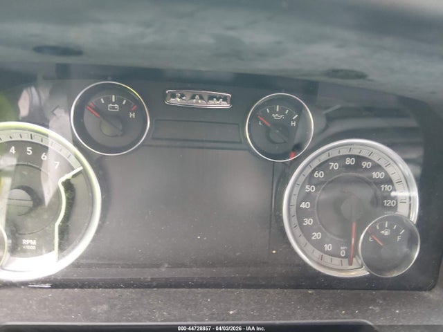 44728857 :رقم المزاد ، 3C6RR7LT8JG219689 vin ، 2018 Ram 1500 Big Horn  4x4 5'7 Box مزاد بيع