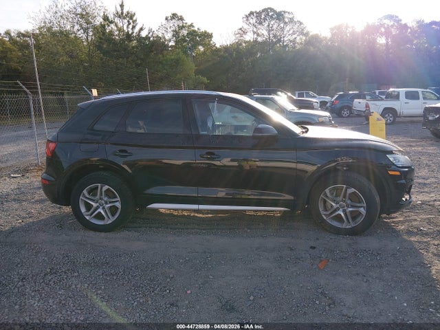 44728859 :رقم المزاد ، WA1ANAFY8J2169269 vin ، 2018 Audi Q5 2.0t Premium/2.0t Tech Premium مزاد بيع