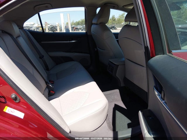 4T1B61HK9JU505401 Toyota CAMRY XSE