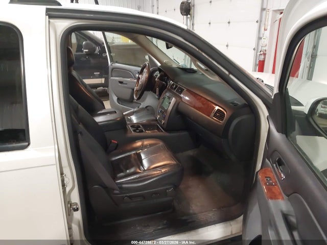Aukcja sprzedaży 2011 Gmc Yukon Xl 1500 Slt, vin: 1GKS2KE37BR160932, numer aukcji: 44728872