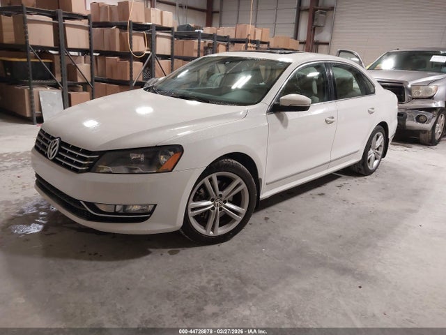 Aukcja sprzedaży 2014 Volkswagen Passat 2.0l Tdi Sel Premium, vin: 1VWCN7A39EC040810, numer aukcji: 44728878