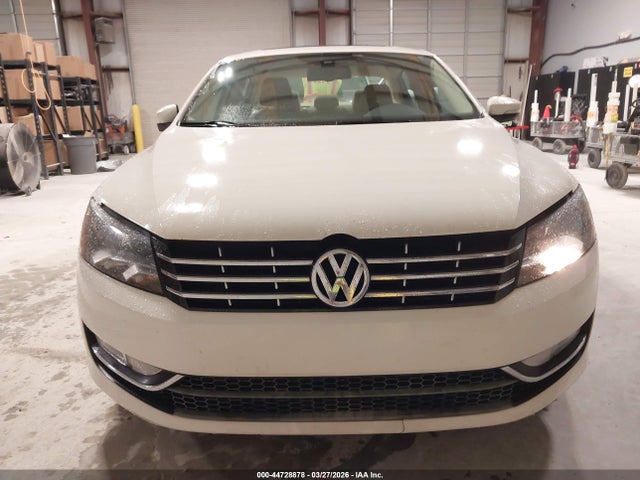 Aukcja sprzedaży 2014 Volkswagen Passat 2.0l Tdi Sel Premium, vin: 1VWCN7A39EC040810, numer aukcji: 44728878