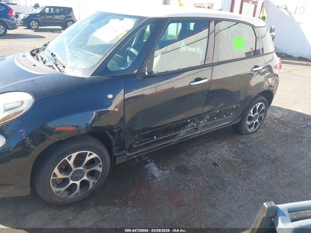 2014 FIAT 500L ZFBCFABHXEZ002574 Photo 5