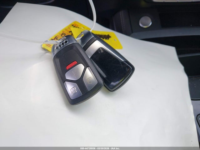 44728936 :رقم المزاد ، WA1E2AFY0P2148970 vin ، 2023 Audi Q5 Premium Plus 55 Tfsi E S Line Quattro S Tronic مزاد بيع