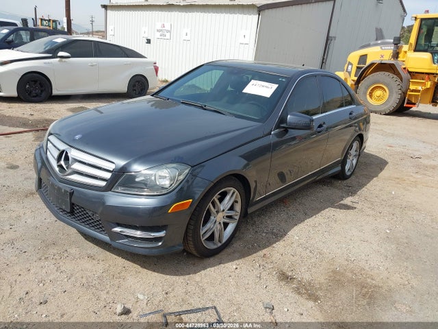 Продаж на аукціоні авто 2013 Mercedes-benz C 250 Luxury/sport, vin: WDDGF4HB2DA816997, номер лоту: 44728963