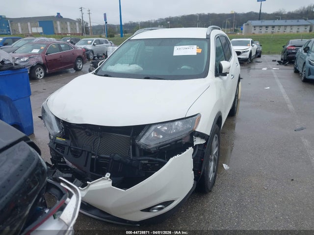 Продаж на аукціоні авто 2015 Nissan Rogue Sl, vin: 5N1AT2MT3FC842040, номер лоту: 44728971