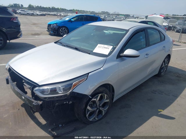 2021 Kia Forte Lxs მანქანა იყიდება აუქციონზე, vin: 3KPF24AD5ME268391, აუქციონის ნომერი: 44729001