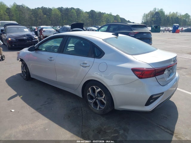 2021 Kia Forte Lxs მანქანა იყიდება აუქციონზე, vin: 3KPF24AD5ME268391, აუქციონის ნომერი: 44729001