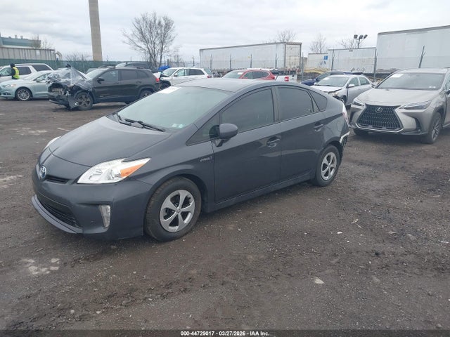 Toyota Prius Two 2015 JTDKN3DU7F1889746 Image 2
