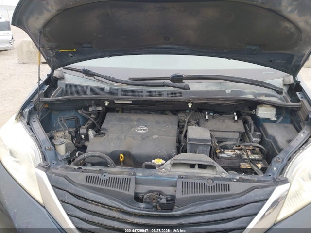 2012 TOYOTA SIENNA 5TDKK3DC1CS213839 Photo 9