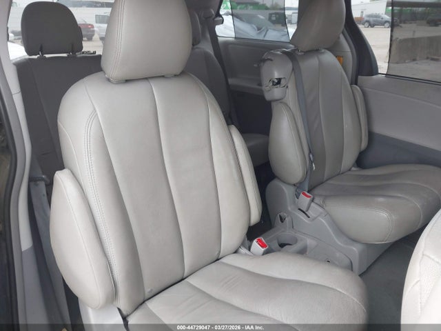 2012 TOYOTA SIENNA 5TDKK3DC1CS213839 Photo 7