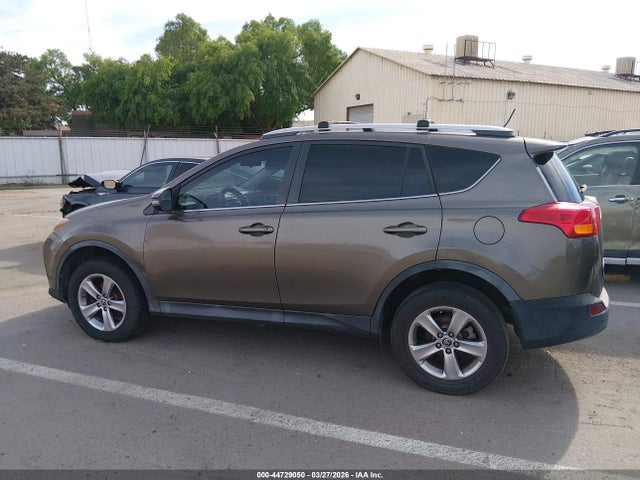 Toyota Rav4 Xle 2015 2T3WFREV2FW145837 Image 14