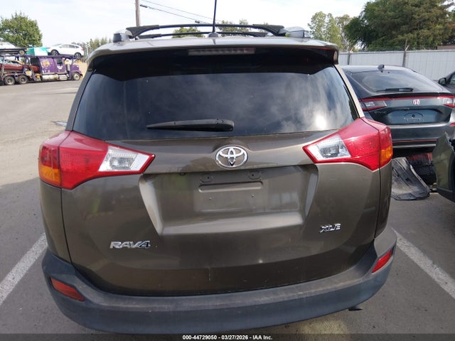 Toyota Rav4 Xle 2015 2T3WFREV2FW145837 Image 16