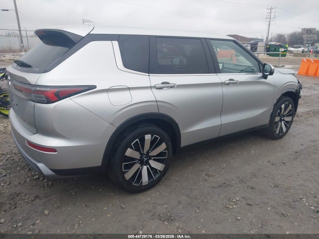 2025 MITSUBISHI OUTLANDER JA4J4VA87SZ046377 Photo 3