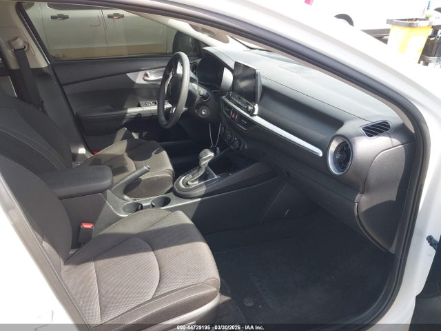 2024 Kia Forte Lxs მანქანა იყიდება აუქციონზე, vin: 3KPF24ADXRE715014, აუქციონის ნომერი: 44729195