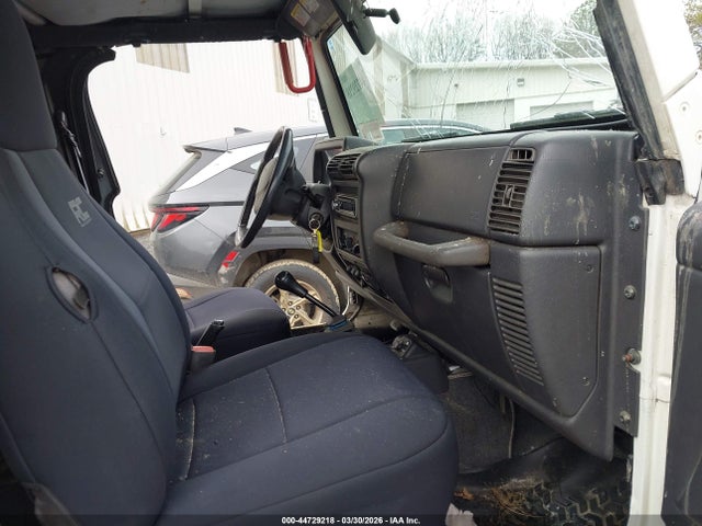 2000 JEEP WRANGLER 1J4FA49S3YP801120 Photo 4